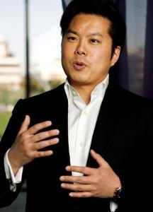 Junichi Fujimoto, CEO, FON Japan